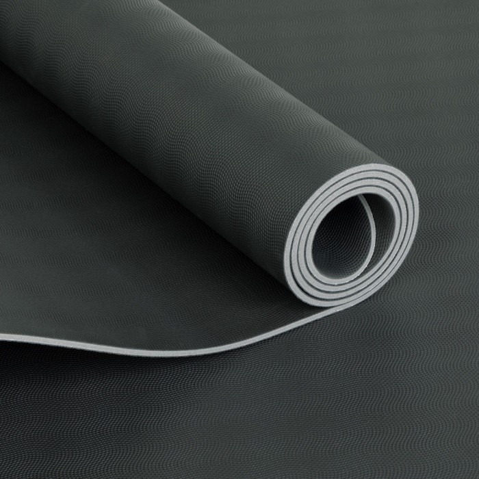 656sg_yoga_meditation_pilates_naturkautschuk_yogamatte_ecopro_schiefergrau_detail.jpg