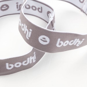ghrish_bodhi_gummiband_close_up.jpg